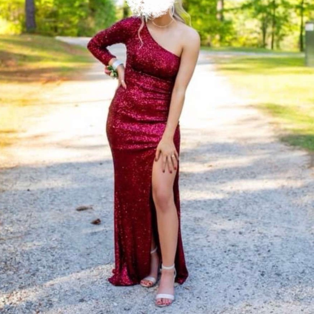 Red Sparkly Prom Dress